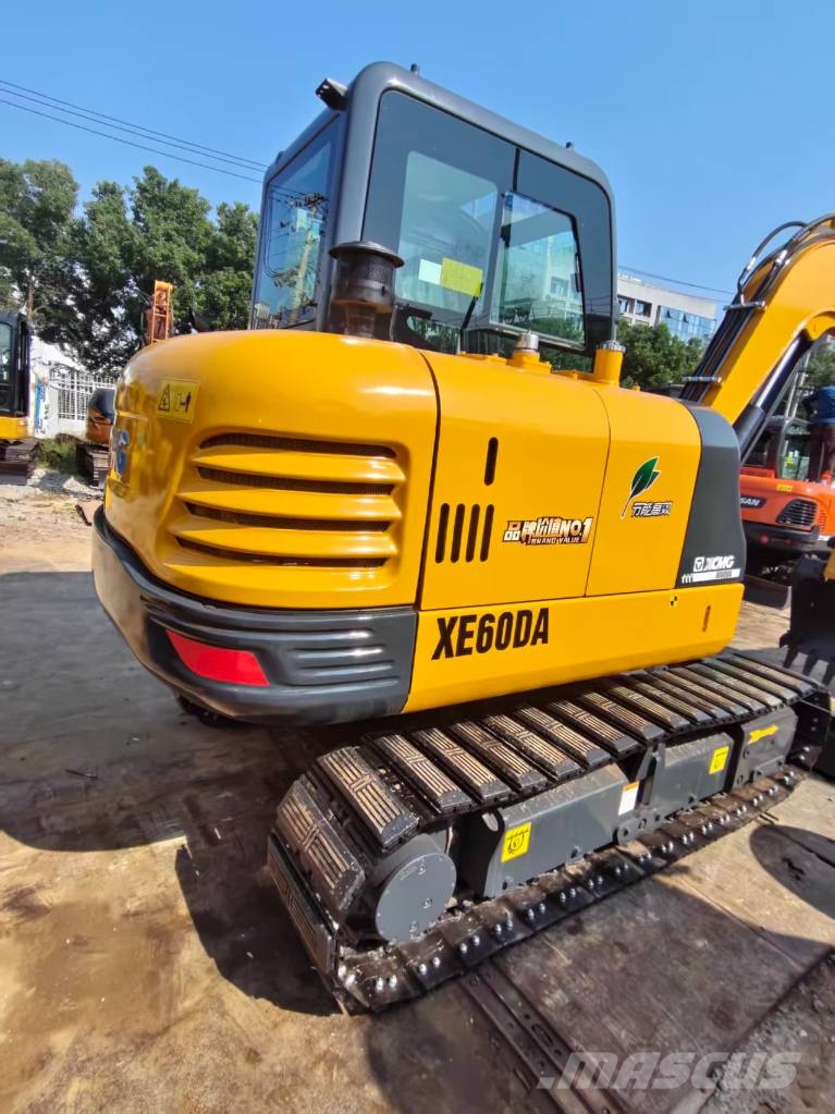 XCMG XE 60 DA 소형 굴삭기 7톤 미만