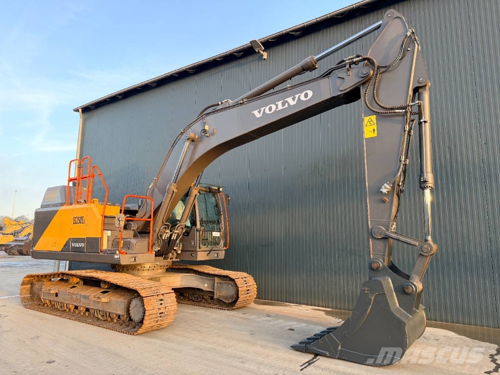 Volvo EC250E L Crawler excavators