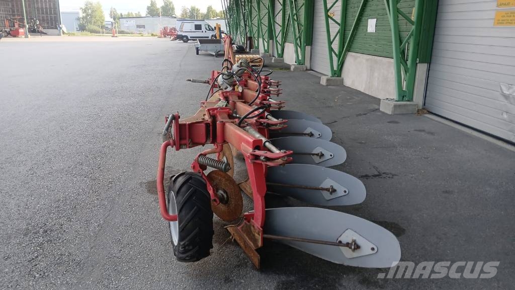 Agrolux 5975 AXP muovisiipinen Обычные плуги