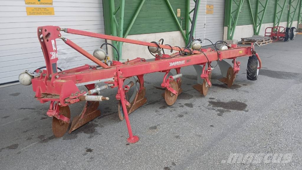 Agrolux 5975 AXP muovisiipinen Обычные плуги