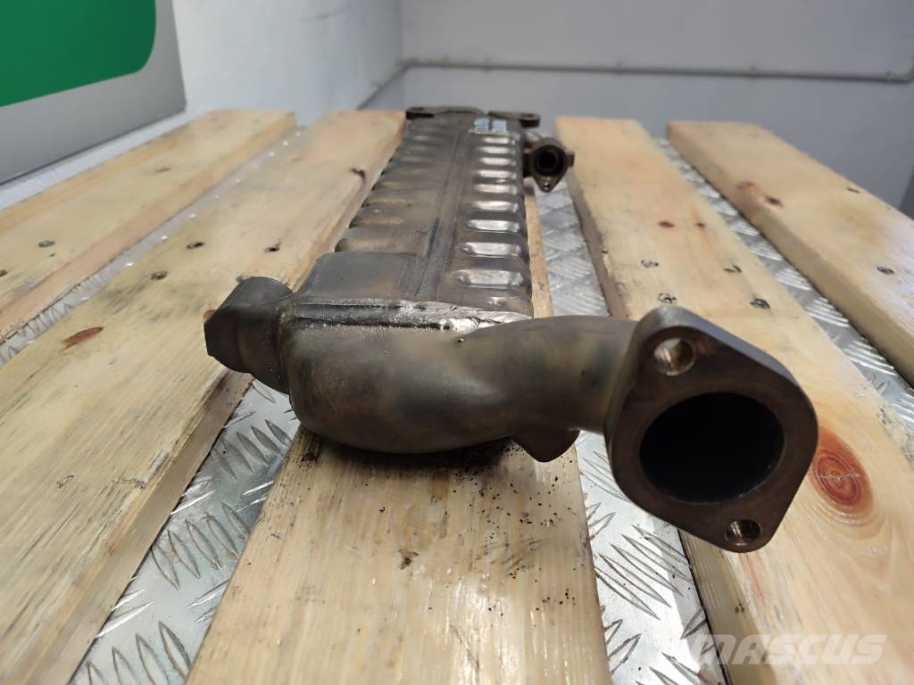 John Deere Heat exchanger RE522210 John Deere 6090 Radiatoriai