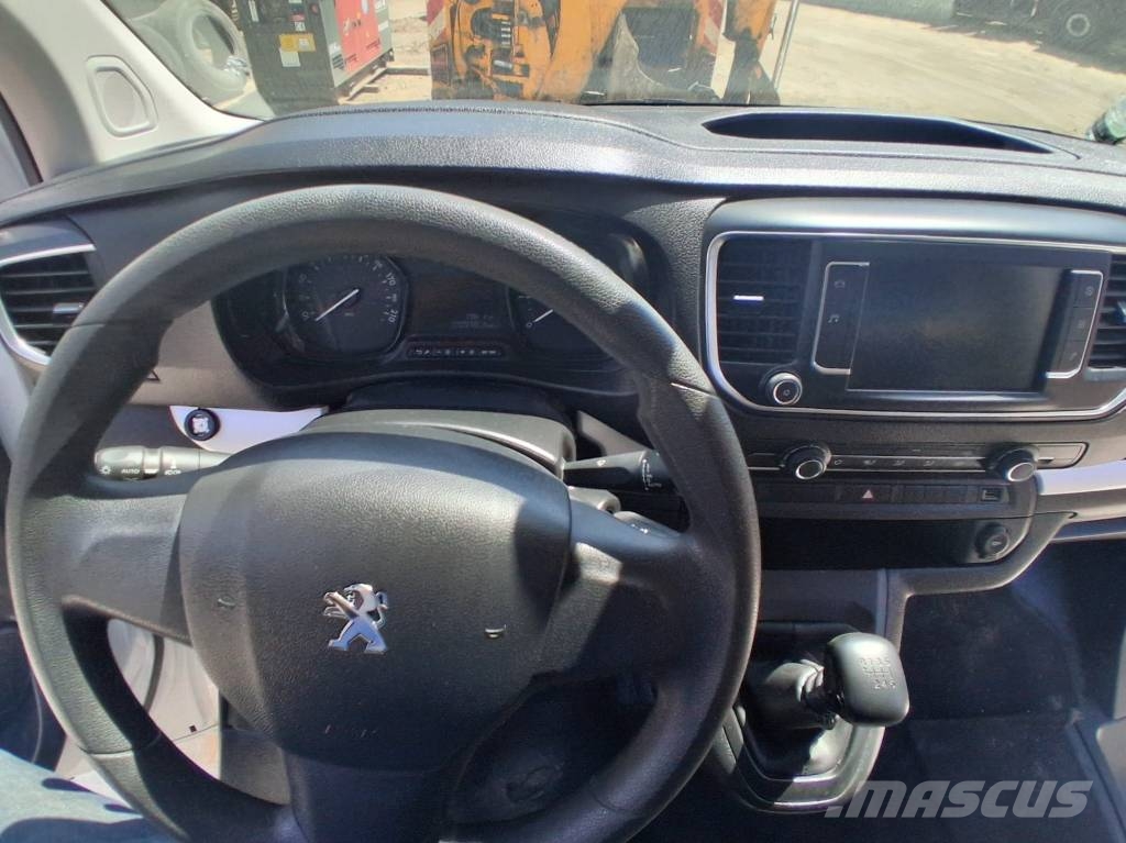 Peugeot Traveller Outros