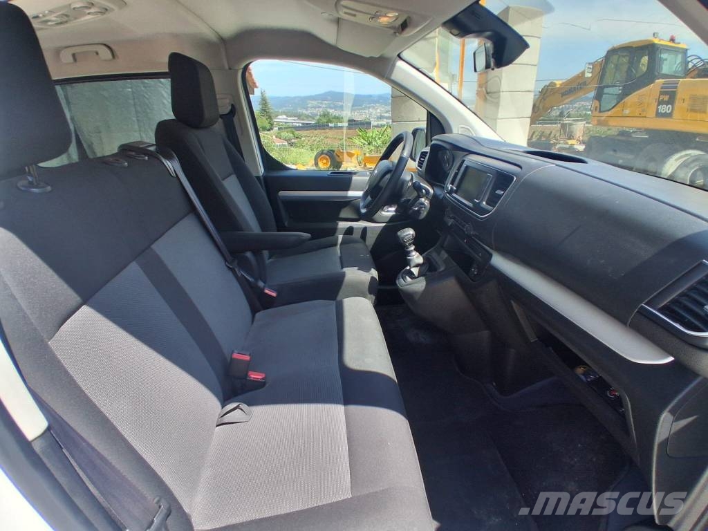 Peugeot Traveller Outros