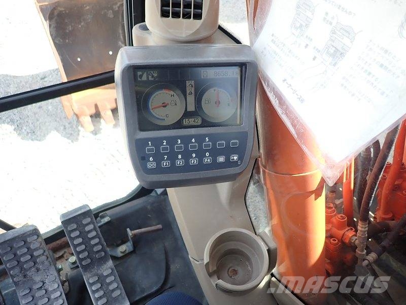 Hitachi ZX135US‑3 Bageri gusjeničari