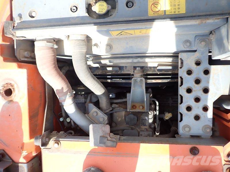 Hitachi ZX135US‑3 Bageri gusjeničari