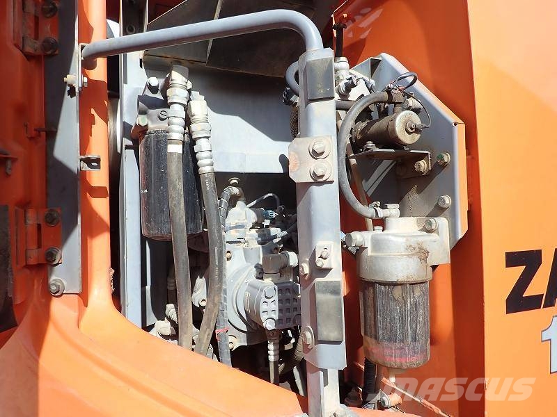 Hitachi ZX135US‑3 Bageri gusjeničari