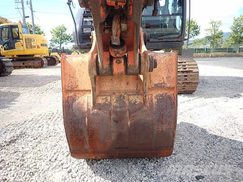 Hitachi ZX135US‑3 Bageri gusjeničari