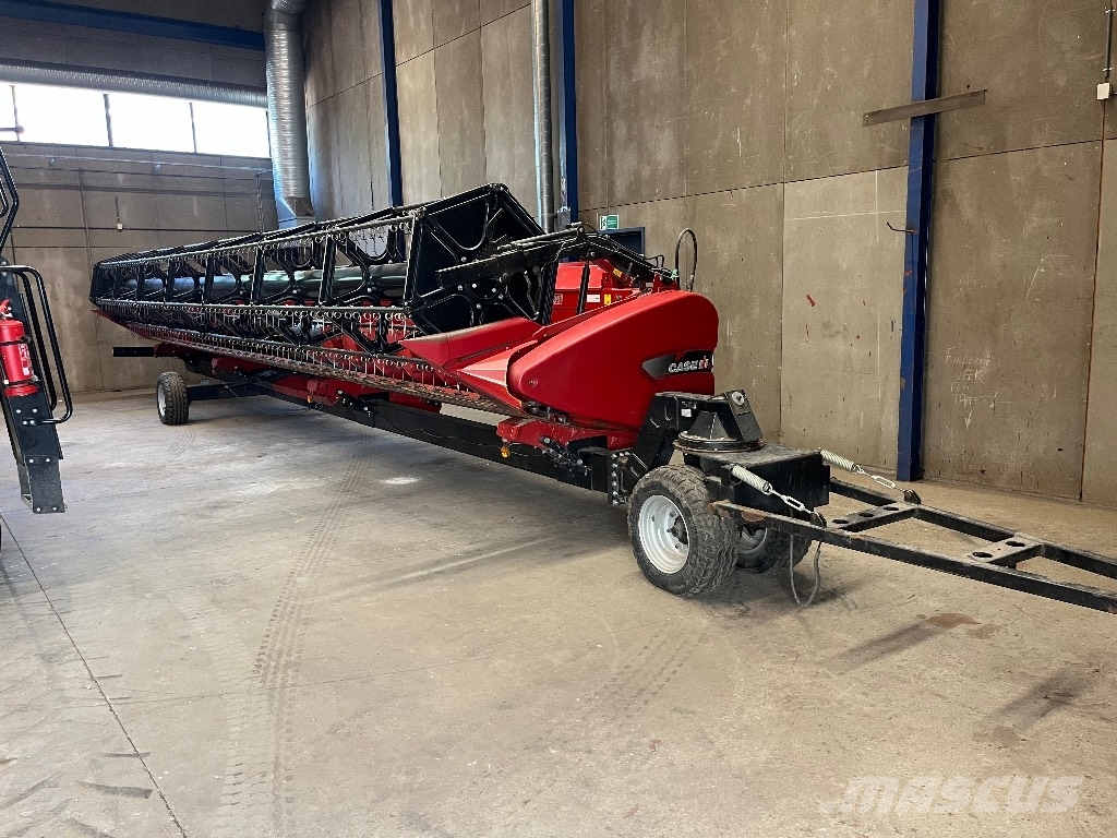 Case IH 9230 Med 35" skærebord Cosechadoras combinadas