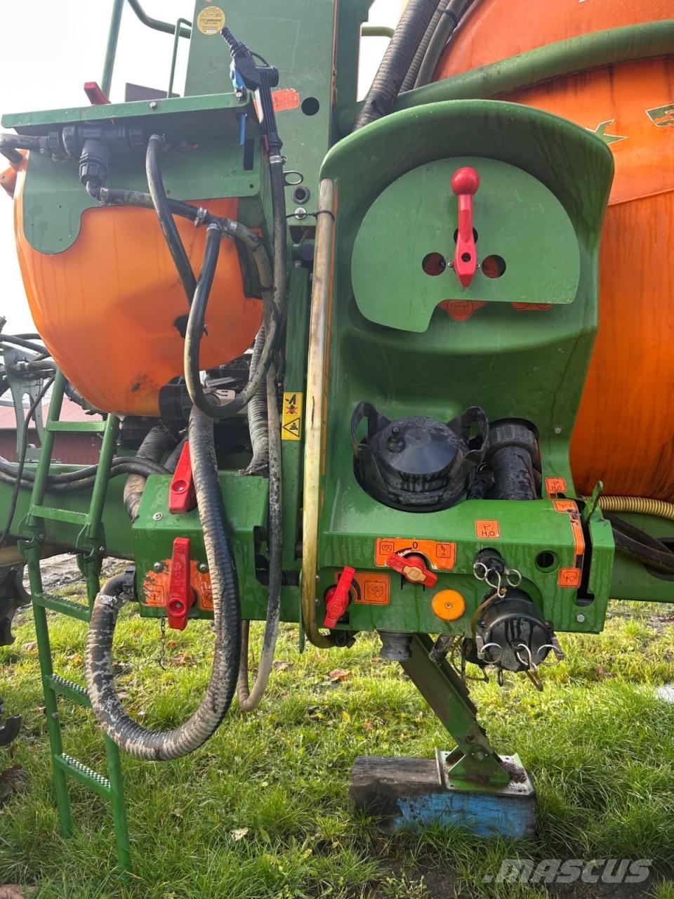 Amazone UX5200 Super 30m Trailed sprayers