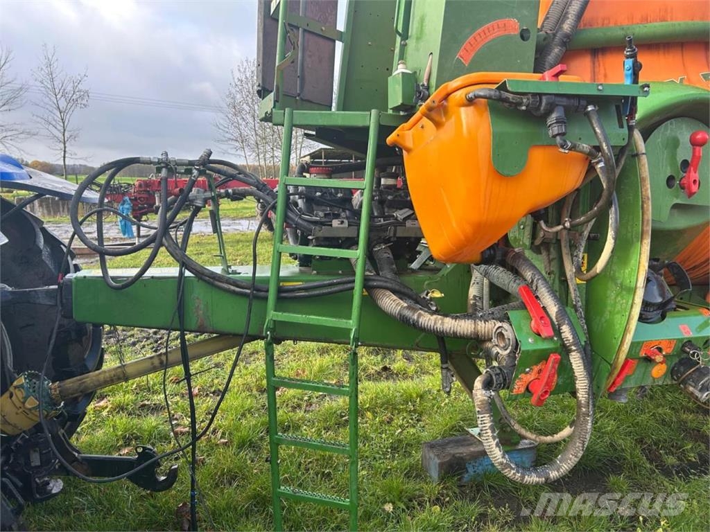 Amazone UX5200 Super 30m Trailed sprayers