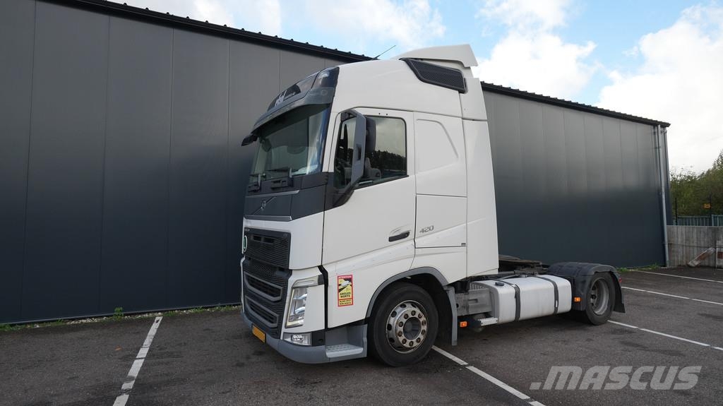 Volvo FH 420 Mega tractor unit Sadulveokid