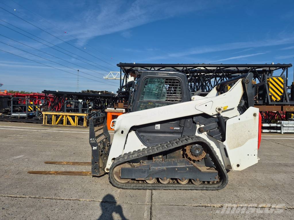 Bobcat T76 (Bucket + Forks) Mini incarcator
