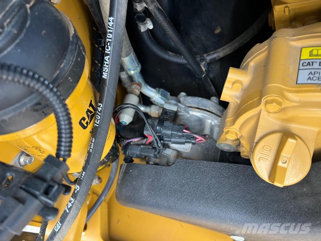CAT 272D 3XE . Φορτωτάκια