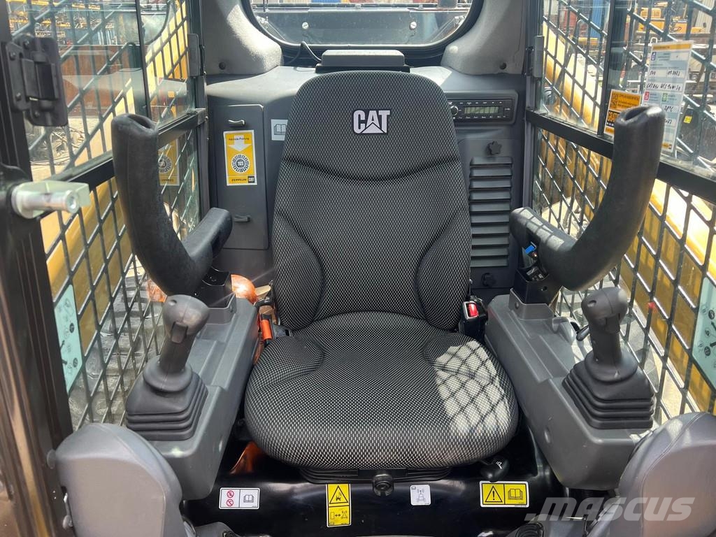 CAT 272D 3XE . Φορτωτάκια