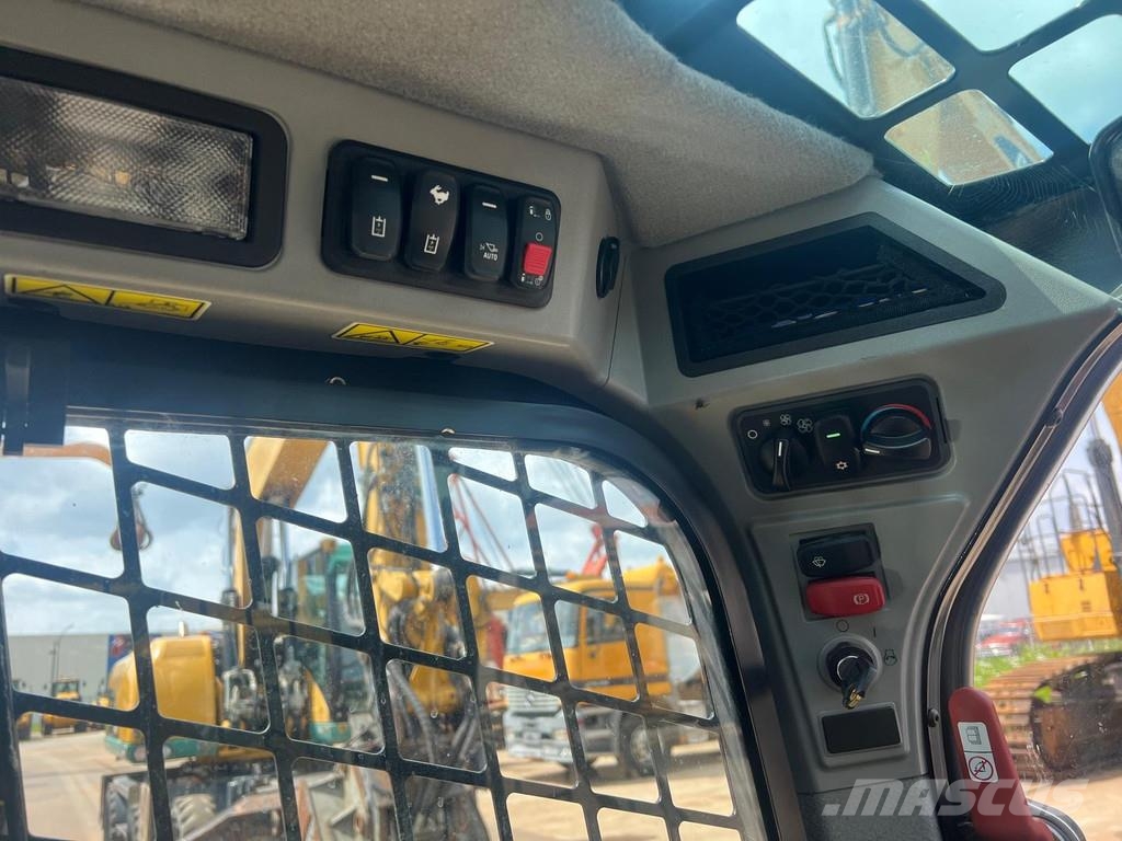 CAT 272D 3XE . Φορτωτάκια