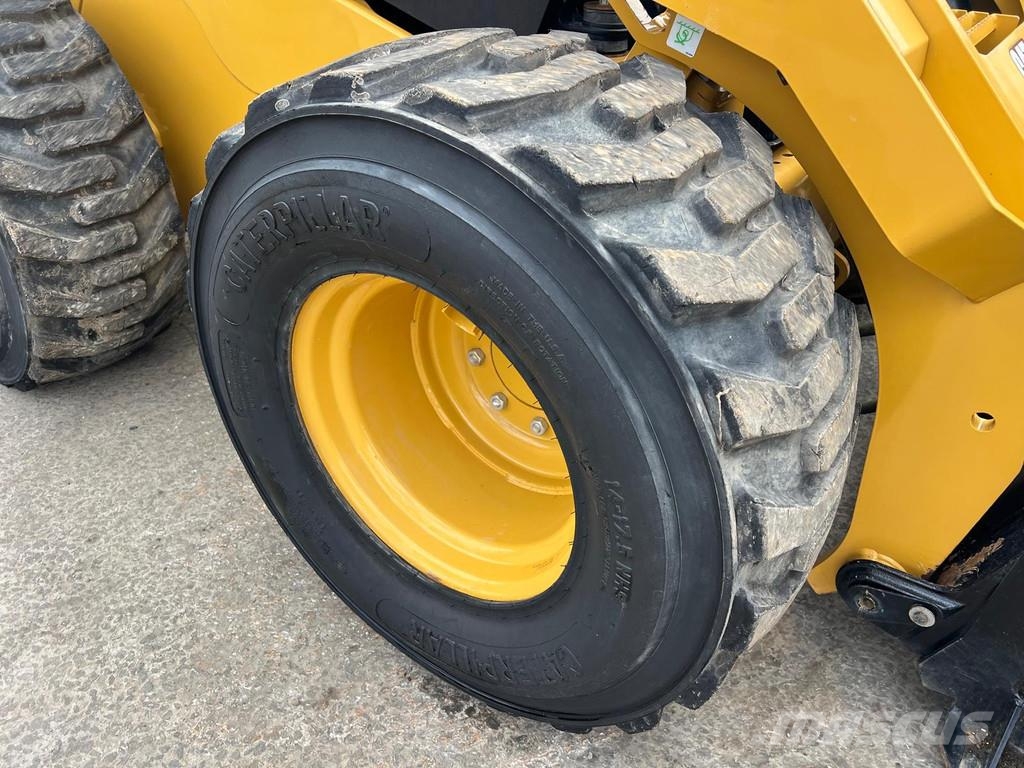 CAT 272D 3XE . Φορτωτάκια