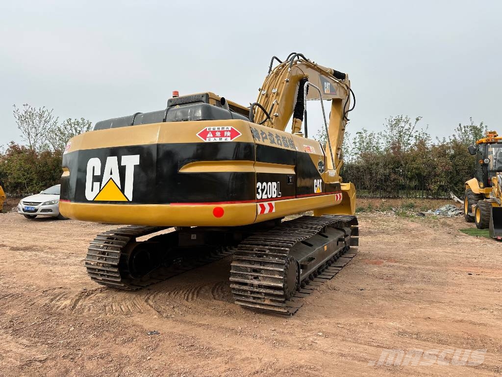 CAT 320B Bagri goseničarji