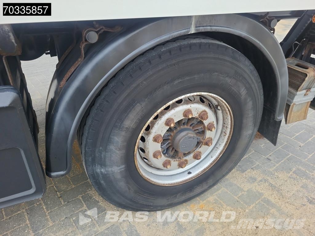 Schlumbohm & Rohde Deischela. 2 axles Ladebordwand Remorque Fourgon