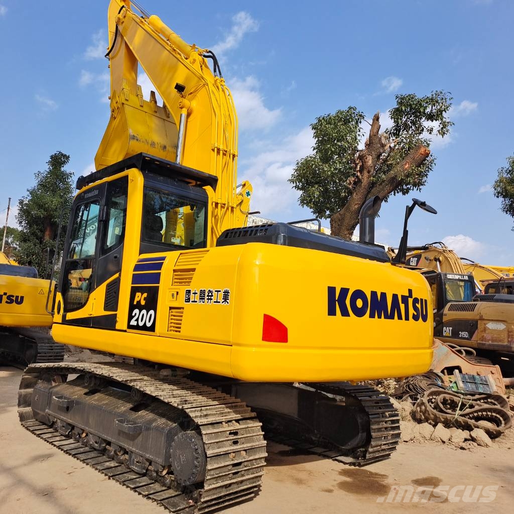 Komatsu PC 220-8 - China Largest Supplier Bageri guseničari