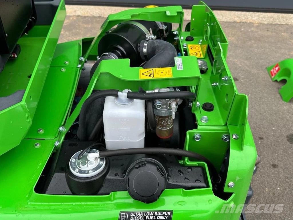 Avant 528 mini-shovel Miniładowarki