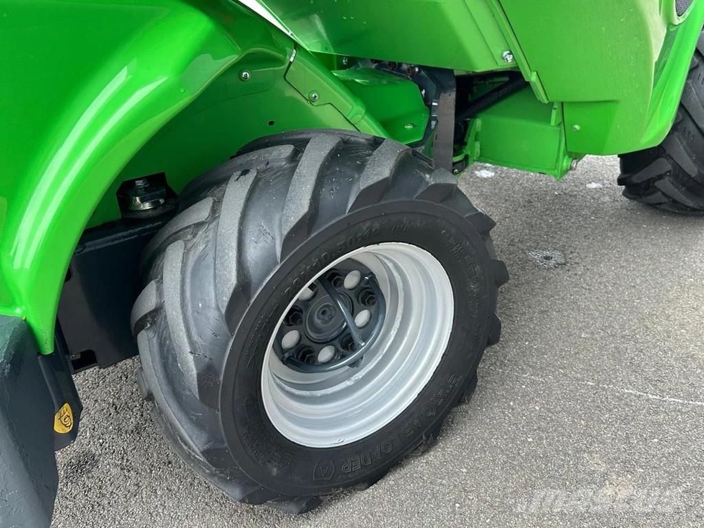 Avant 528 mini-shovel Miniładowarki