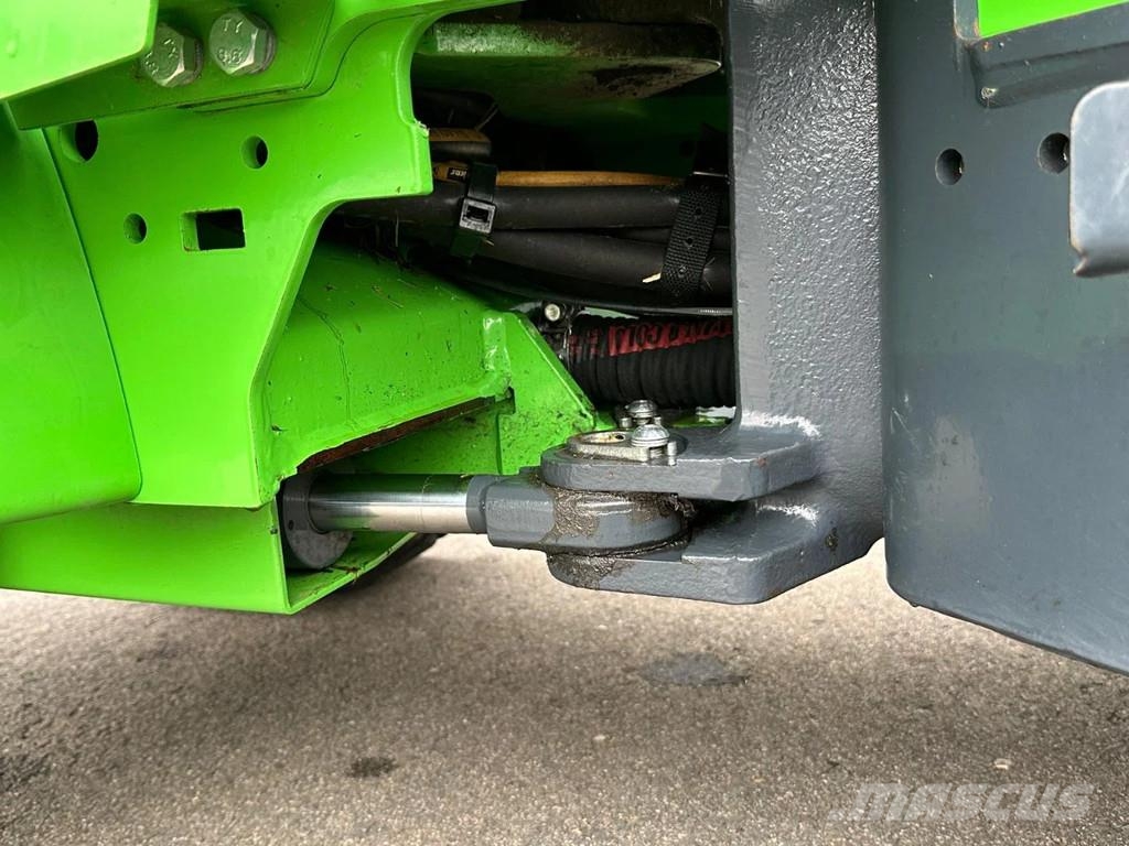 Avant 528 mini-shovel Miniładowarki