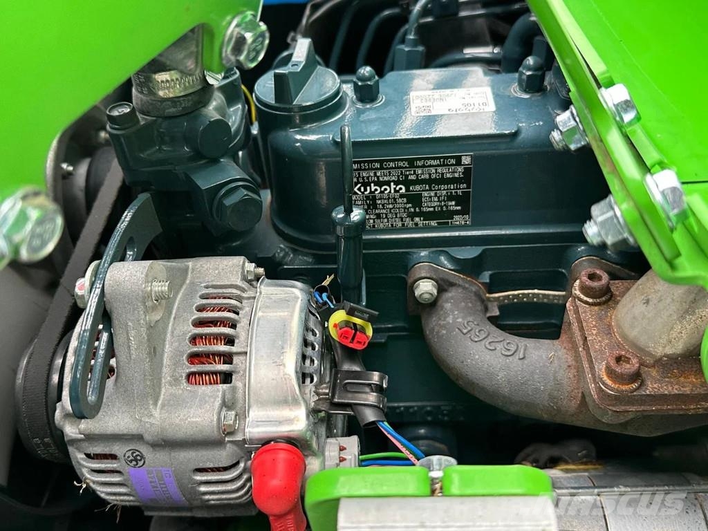 Avant 528 mini-shovel Miniładowarki
