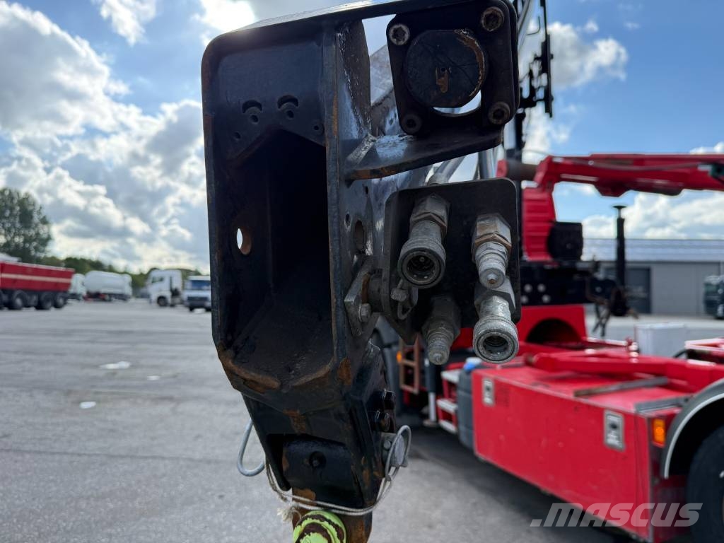 Volvo FM 500 8x2 Pusher Tridem / Crane Hiab 099 B3 Radio 크레인 트럭