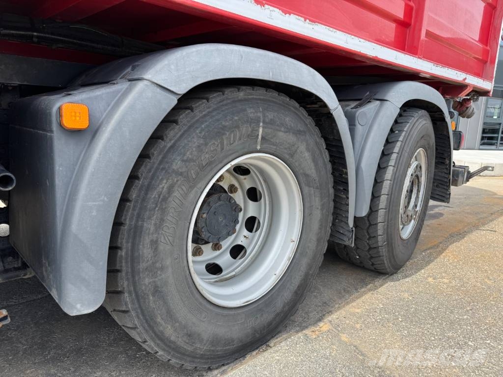 MAN TGS 26.360 6x4H*4 Wiedemann Rustfri ståltank 組合/真空油槽車