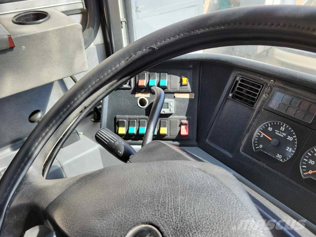 Karosa C 955 Međugradski autobusi