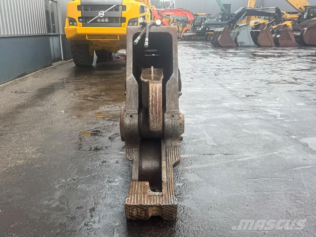 CAT Demolition shear S320 / VHS 30 Scharen