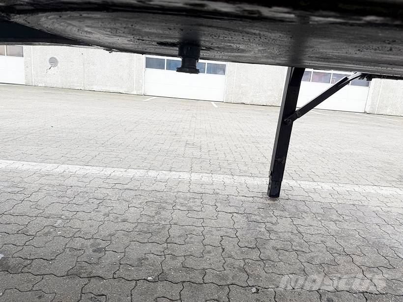 Kel-Berg 2 axle Link Curtain trailer / Link-Planenauflieger Curtainsiderauflieger