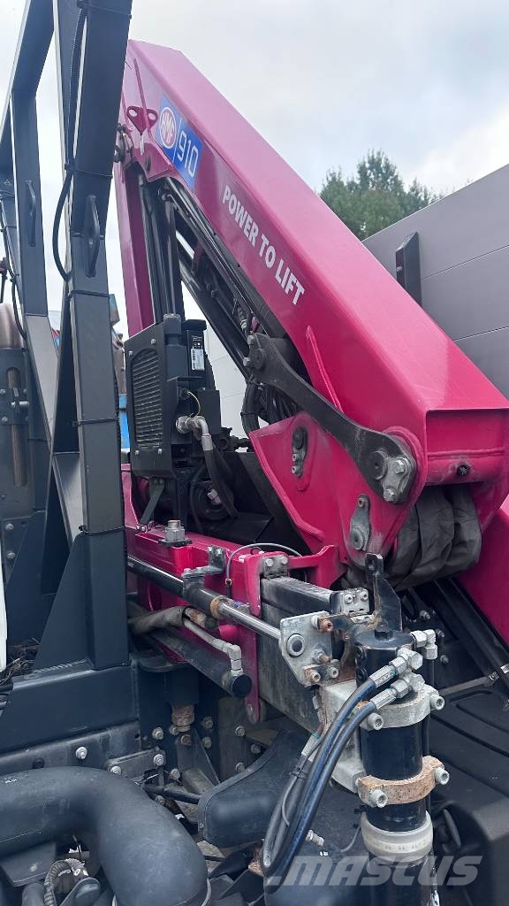 Volvo FL 250 Smagās mašīnas ar celtni