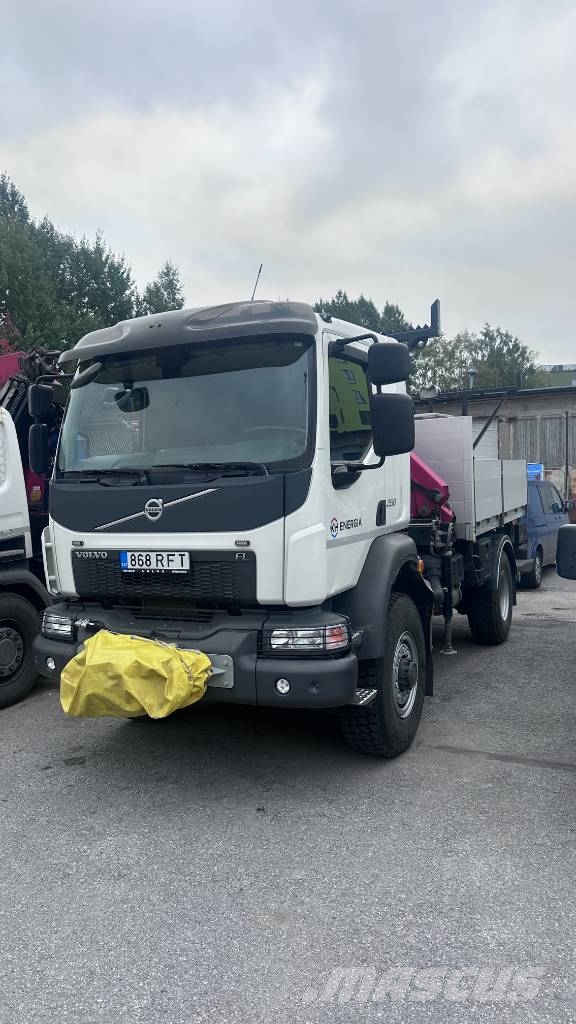Volvo FL 250 Smagās mašīnas ar celtni