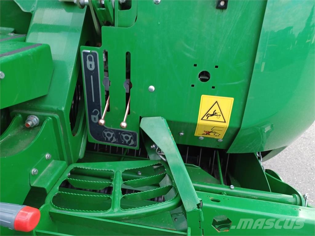 John Deere C441R Masina de balotat cilindric