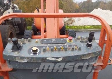 JLG 600 AJ Gelenkteleskoparbeitsbühnen