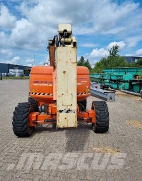 JLG 600 AJ Gelenkteleskoparbeitsbühnen