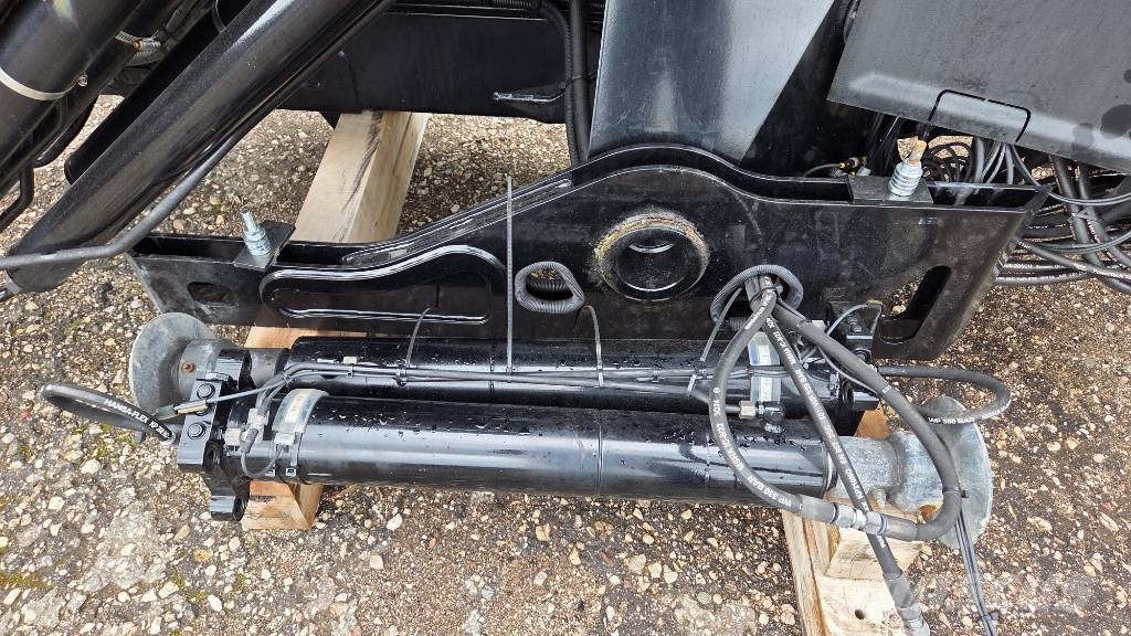 HMF 2820 K-5 + JIB FJ-700 K-4 Iekrāvēju krāni