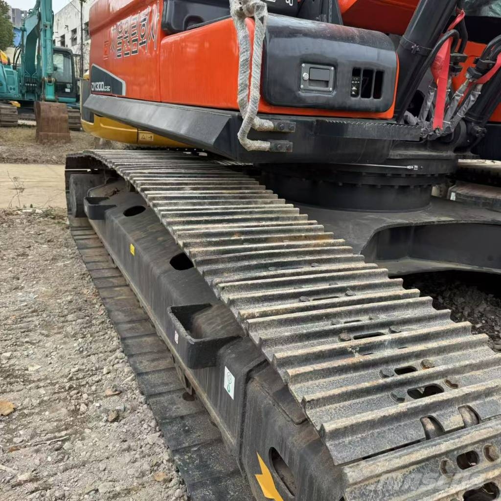 Doosan DX 300 LC Paletli ekskavatörler