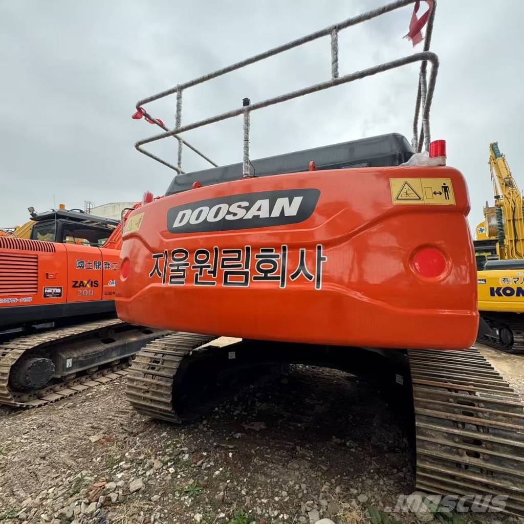 Doosan DX 300 LC Paletli ekskavatörler