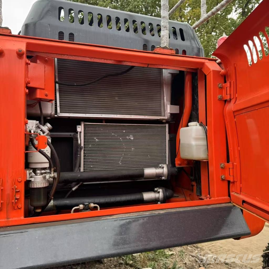 Doosan DX 300 LC Paletli ekskavatörler