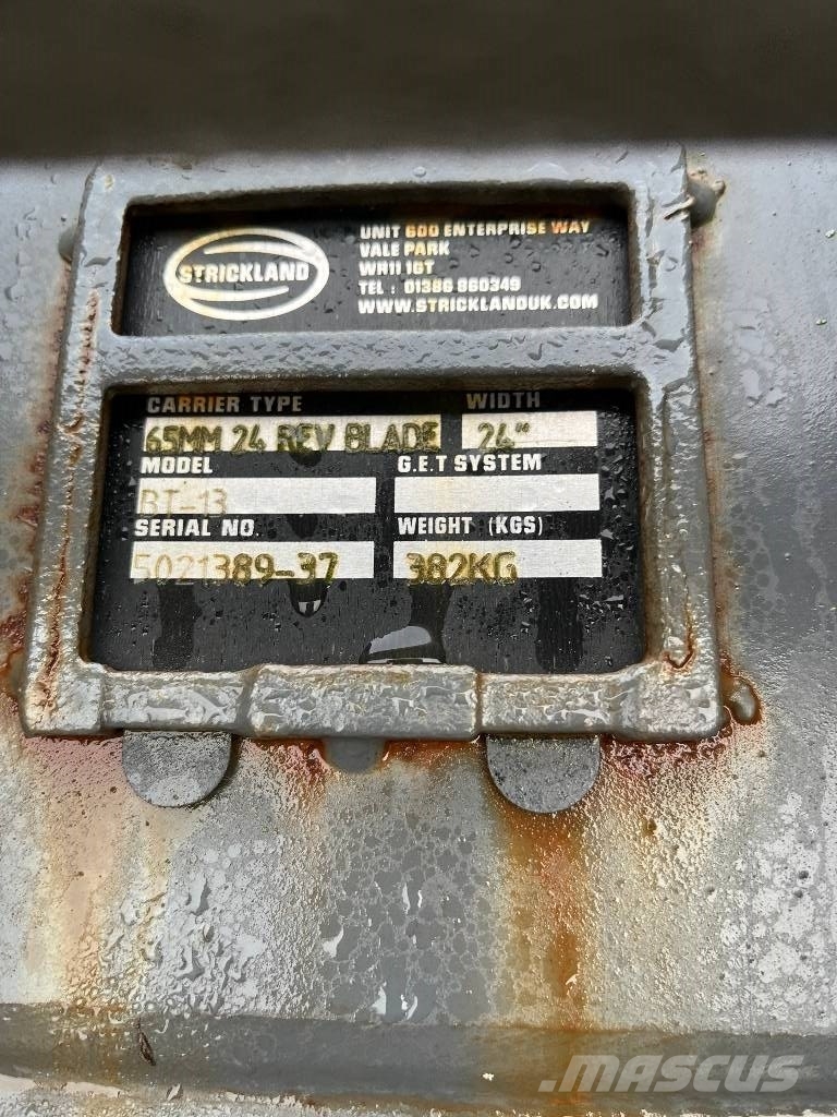Strickland 65MM / 24" / REV BLADE Buckets