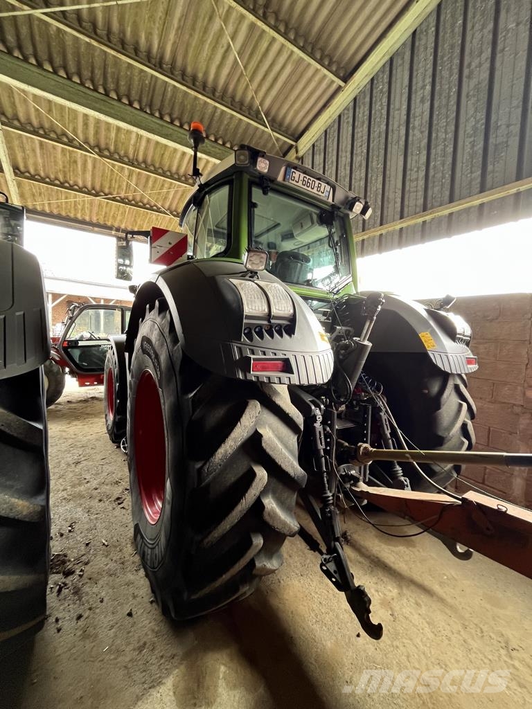 Fendt 826 S4 PROFI+ VG Tractors