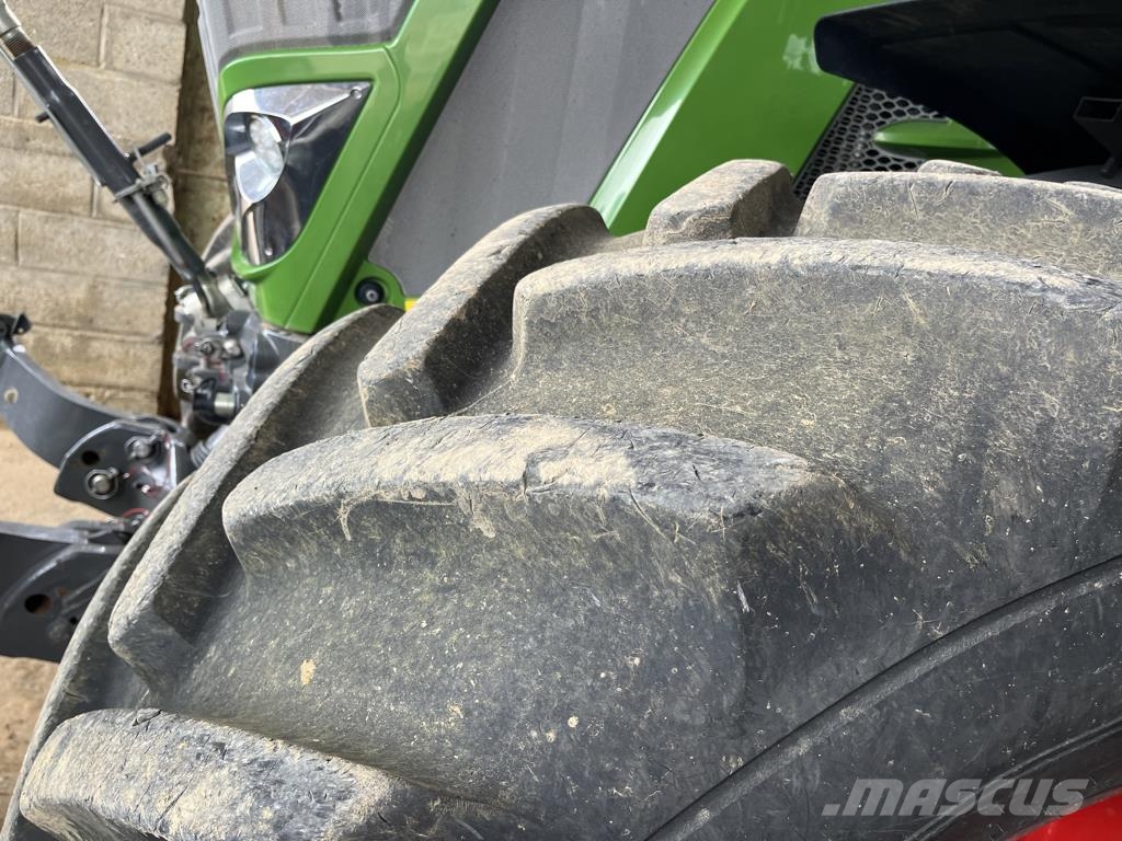 Fendt 826 S4 PROFI+ VG Tractors