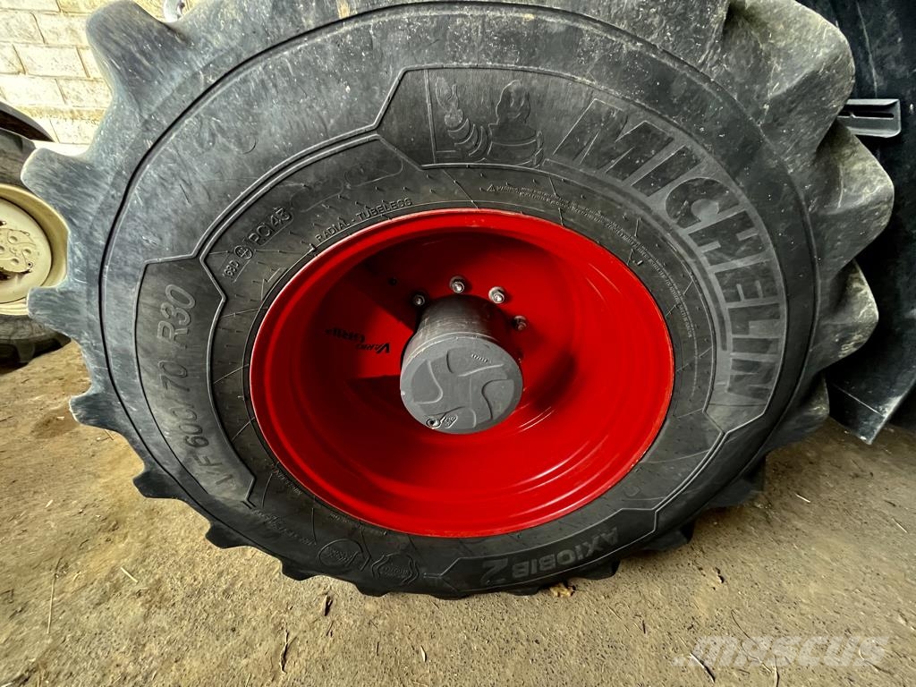 Fendt 826 S4 PROFI+ VG Tracteur