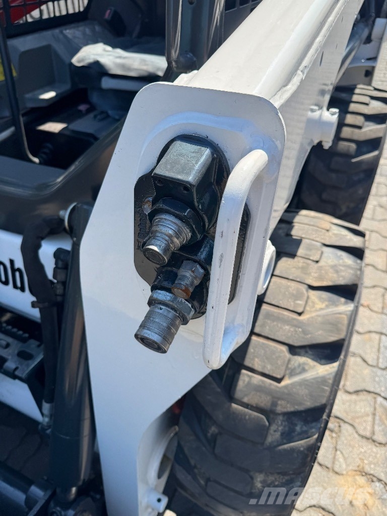 Bobcat S 550 لوادر بعجل