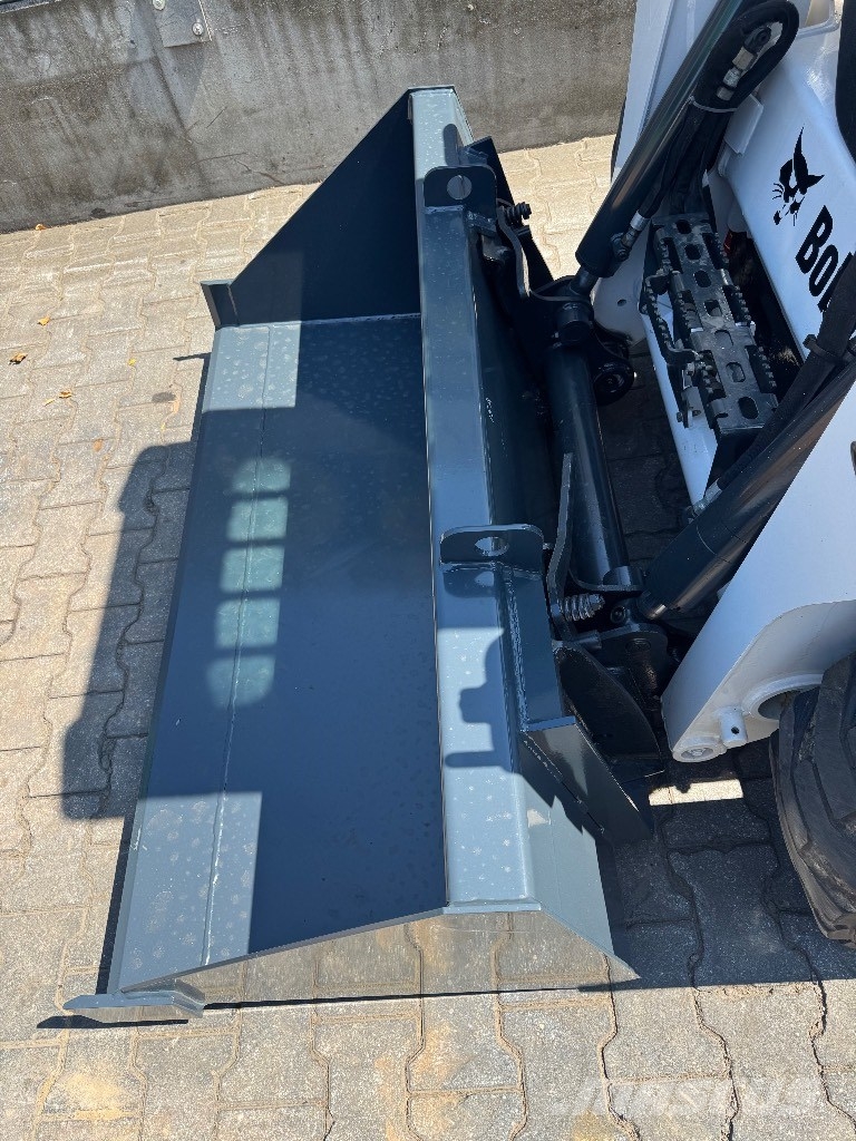 Bobcat S 550 لوادر بعجل