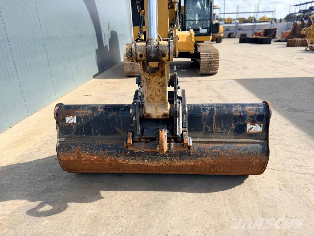 CAT 326 07H SLR - 18m Super Long Reach Gravemaskiner med lang gravebom