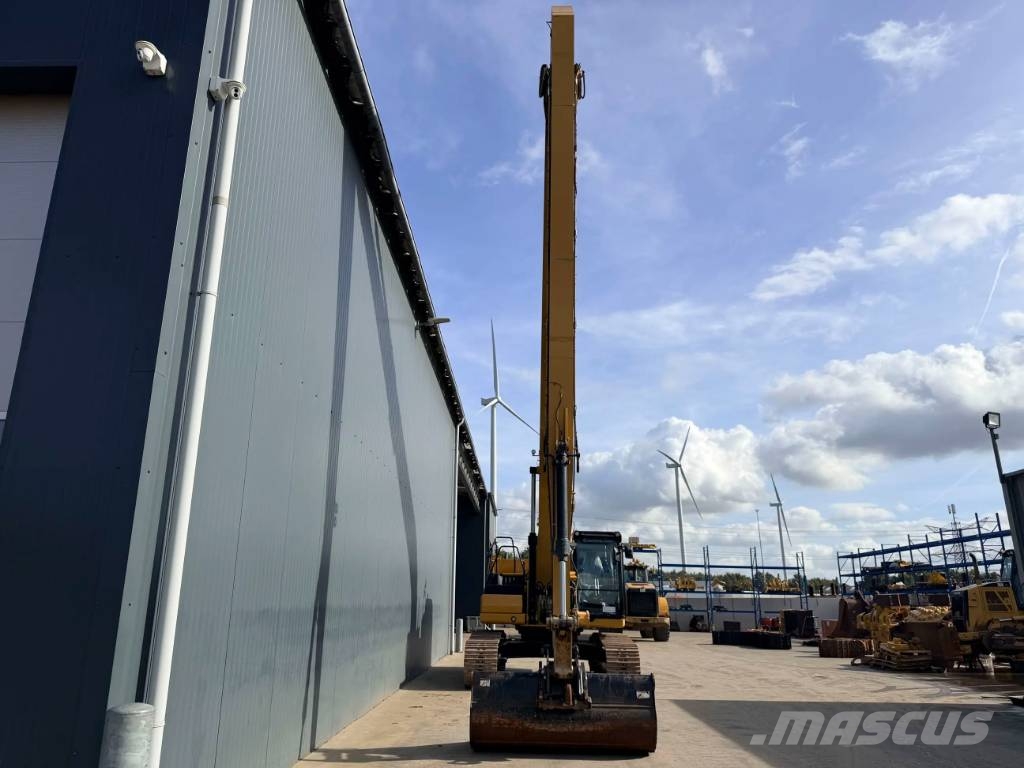 CAT 326 07H SLR - 18m Super Long Reach Gravemaskiner med lang gravebom