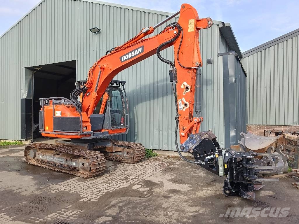 Doosan DX 140 LCR harvester timberjack shear JAK3 SP 1270 Harvester
